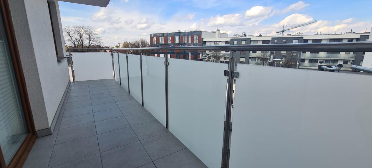 61 - Apartamenty Siedlce - Nowy Apartament W Centrum Przy Ul 3 Maja 51A エクステリア 写真